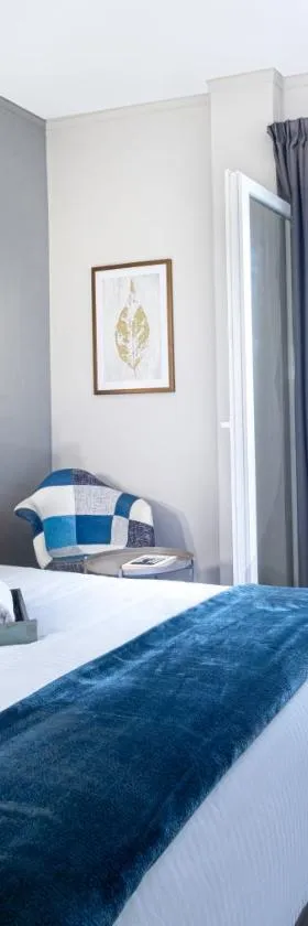 RIVIERA HOTEL，位于西洛卡特伦的酒店