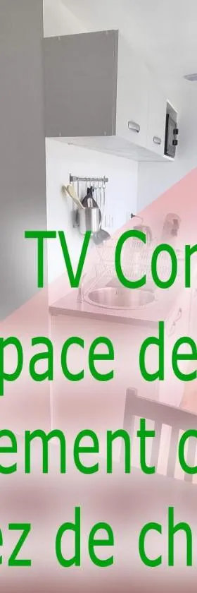 Studio en rez-de-chaussée - Le petit Château Avesnois - TV - WIFI - Logement Entier，位于Avesnes-sur-Helpe的酒店