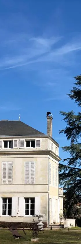 La maison au cèdre，位于马尔萨克的酒店