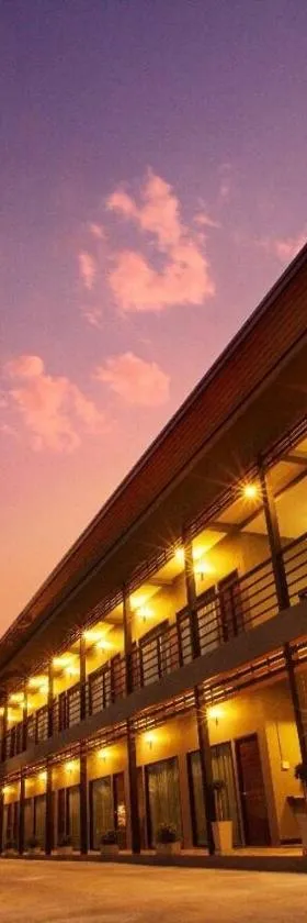 โรงแรมบ้านมะกรูด Baan Ma Grood Hotel，位于帕夭的酒店