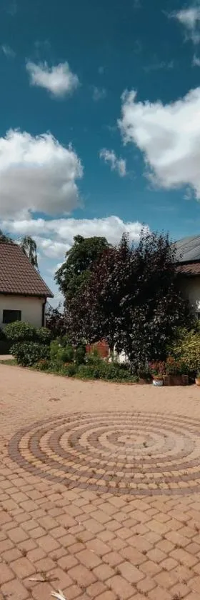 Ranczo Tomaszówka, Lokalik nad Gąską，位于Czewujewo的酒店