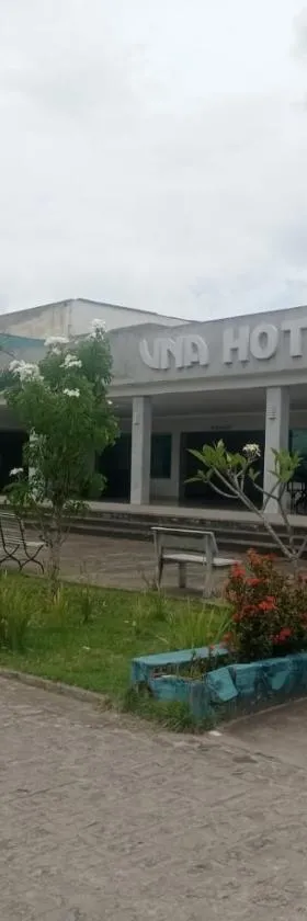 HOTEL UNA，位于Palmares的酒店