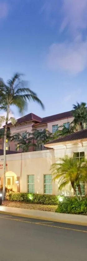 劳德代尔堡SW/米拉马尔原住客栈，位于米拉玛的酒店