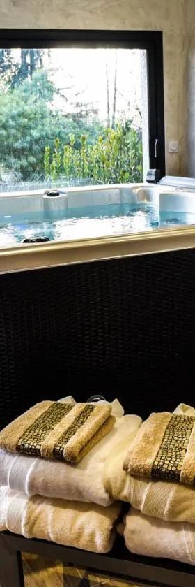 Secret de campagne Spa，位于Grisolles的酒店