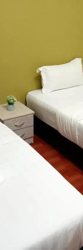 Aeropod Hostel Economy Twin Room，位于Kapayan的酒店