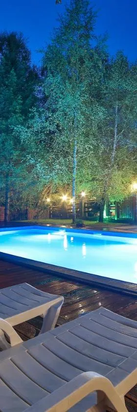 雅沃尔酒店及SPA，位于扎沃亚的酒店