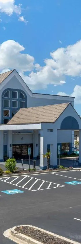 Comfort Suites Southport - Oak Island，位于绍斯波特的酒店