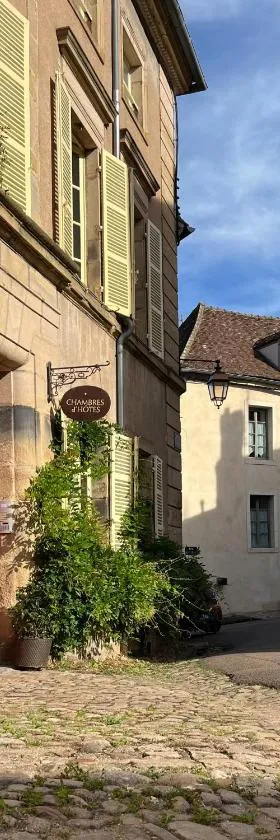 Maison Sainte Barbe，位于欧坦的酒店