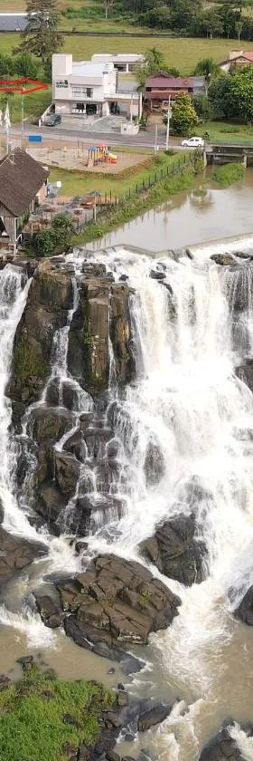 Pousada Salto Donner，位于Doutor Pedrinho的酒店