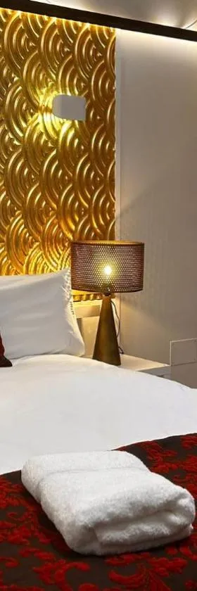 HOTEL FUENTE REDONDA LUXURY，位于乌贝达的酒店