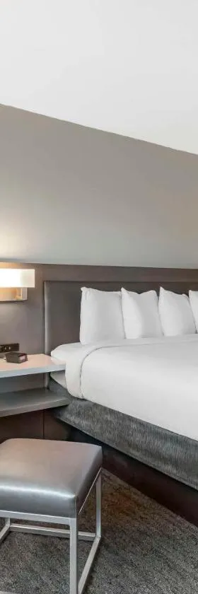 Best Western Premier Rockville Hotel & Suites，位于洛克维尔的酒店