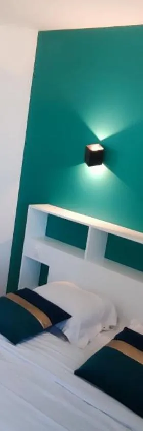 德班酒店，位于梅尔河畔的沃莱特的酒店