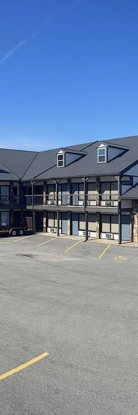 Days Inn by Wyndham Branson Ozarks，位于布兰森的酒店