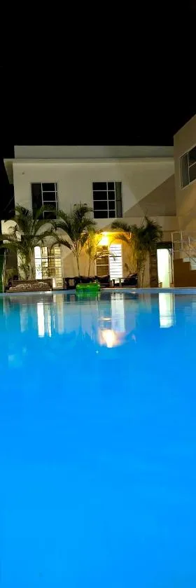 VICK Boutique Hotel with New power backup，位于Banda Kuu的酒店