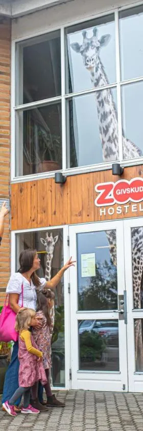 Givskud Zoo Hostel，位于Givskud的酒店