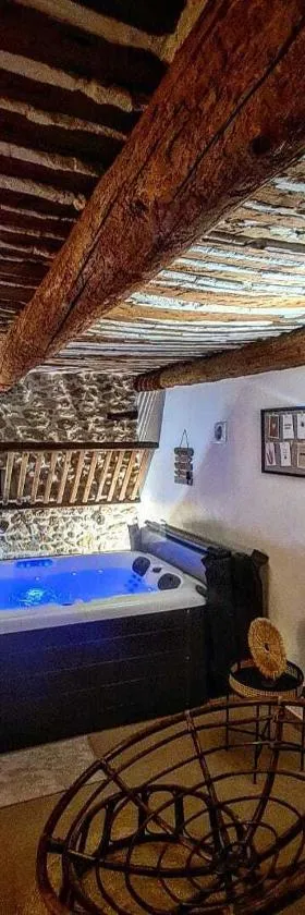 L' ecurie de Florent et Spa，位于谢瓦布朗克的酒店