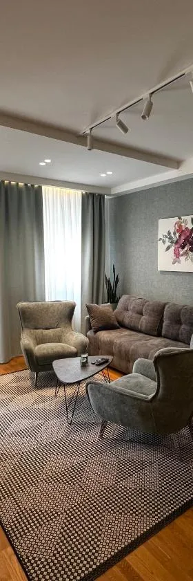 Real Apartment Banovci，位于Novi Banovci的酒店