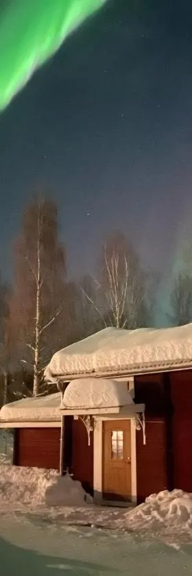 Bogärdan, cozy cabin by the Luleå River，位于哈拉斯的酒店