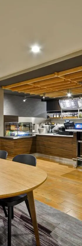 杰克逊维尔/东北万豪万怡酒店，位于杰克逊维尔的酒店