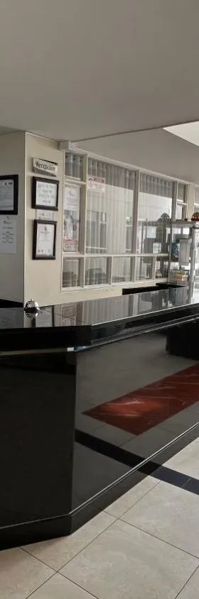 Hotel Castillo Real，位于通哈的酒店