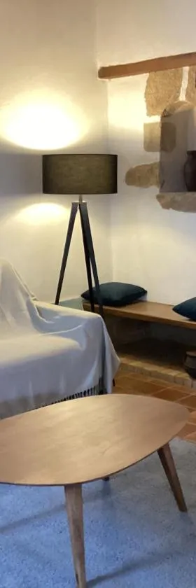La maisonnette des champs，位于Pierre-Buffière的酒店