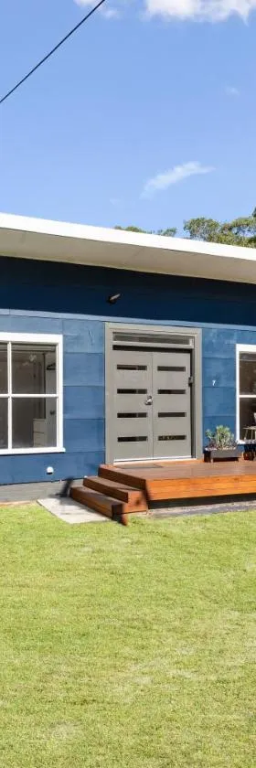Abode Callala Beach Jervis Bay - 100m to Beach!，位于卡拉拉海滩的酒店