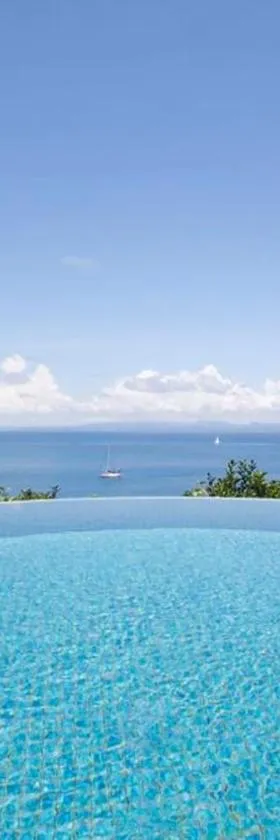 Beachfront Villa - House of Bamboo, Infinity Pool，位于萨武萨武的酒店