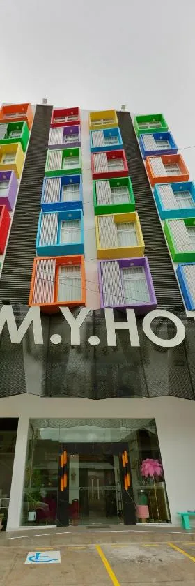 M.Y. Hotel，位于杜马格特的酒店