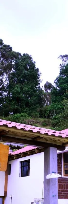 Hostal Doña Clarita & Vegetarían Food，位于Chugchilán的酒店