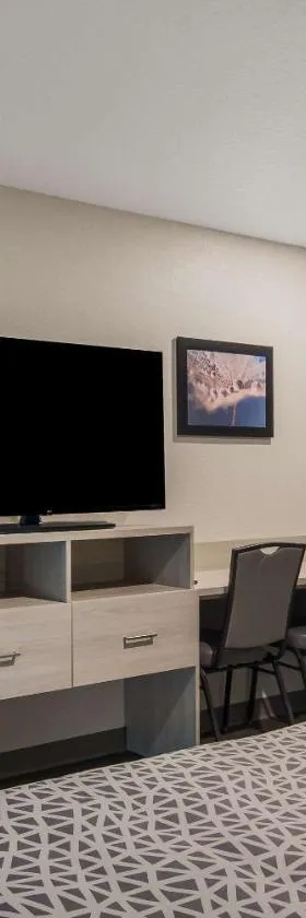 WoodSpring Suites Jacksonville Orange Park，位于橘园的酒店