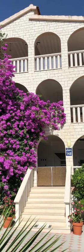 Sea View Apartments，位于格雷巴蒂卡的酒店