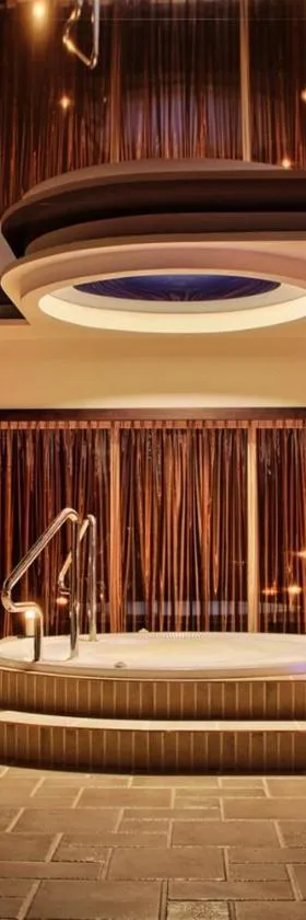The Amber Business & Spa Hotel，位于奥莱希尼察的酒店