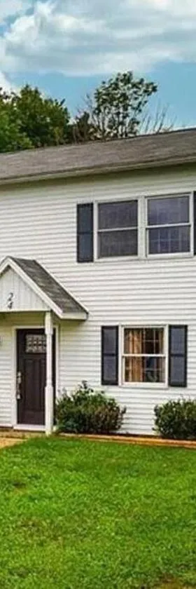 Mexico Point Farmhouse，位于Mexico的酒店