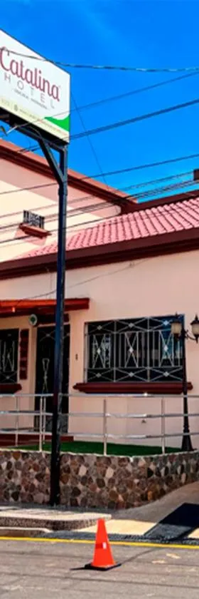 Catalina Hotel - Centro Osicala，位于Cacaopera的酒店