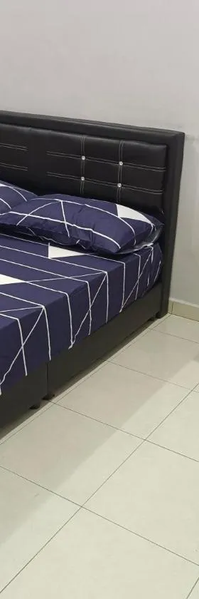 Happy homestay sitiawan，位于实兆远的酒店