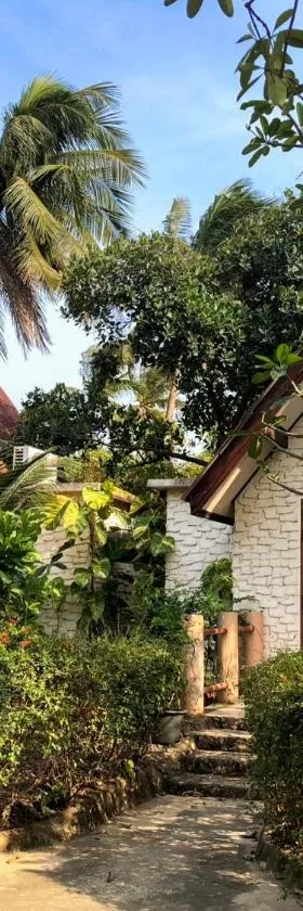 Blue Beach Resort，位于Baanphakrimlay 的酒店