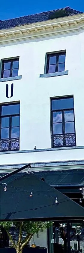 安特卫普U用餐和住宿酒店，位于安特卫普的酒店