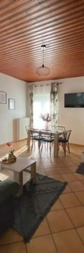 Laki's House Οροφοδιαμέρισμα με σοφίτα，位于Thermo的酒店