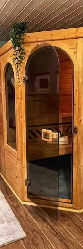 L’Écho des Bois - Studio cocooning avec sauna，位于L'Abergement的酒店