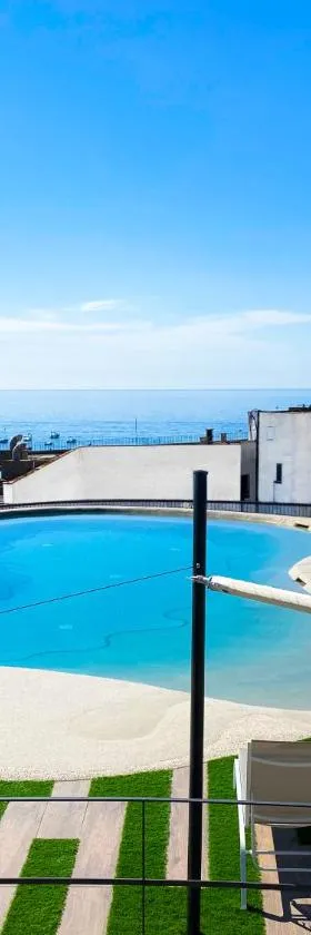 Hotel Delfín，位于滨海托萨的酒店