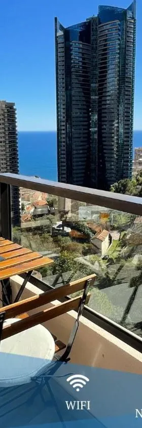 NEW Studio, piscine et vue mer • proche de Monaco，位于博索莱伊的酒店