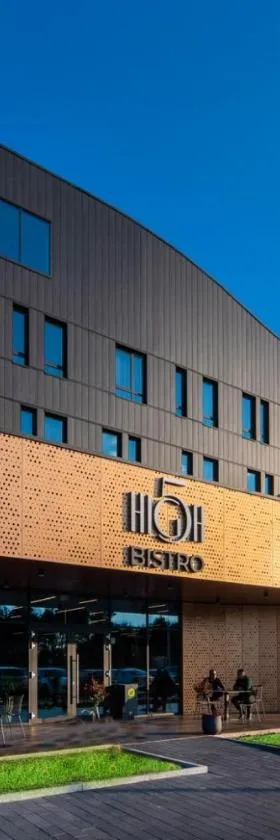 Flow Hotel & Conference，位于伊纳尔奇的酒店