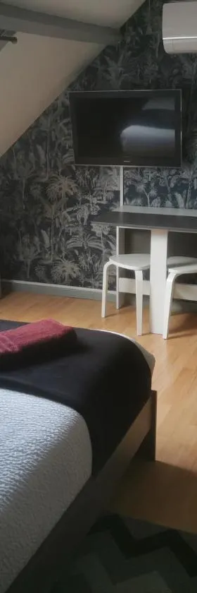 Agréable chambre d’hôte à la campagne，位于Villefranche-Sur-Cher的酒店