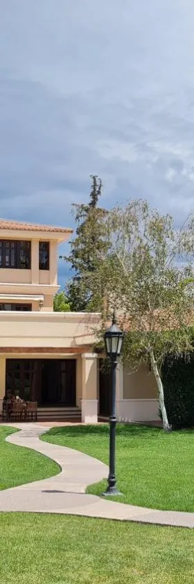Casa Agostino - Luxury wine resort，位于门多萨的酒店