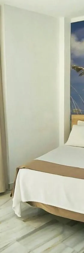 Hotel Sol Almería，位于阿尔么丽亚的酒店