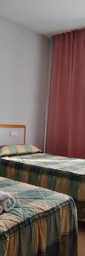 Hostal Restaurante Venta del Barro，位于La Puebla de Híjar的酒店