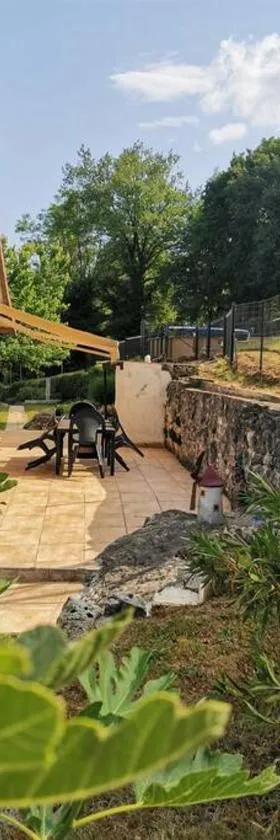 LE MACHAON , Gîte rural *** avec espace piscine privé，位于Brégnier-Cordon的酒店