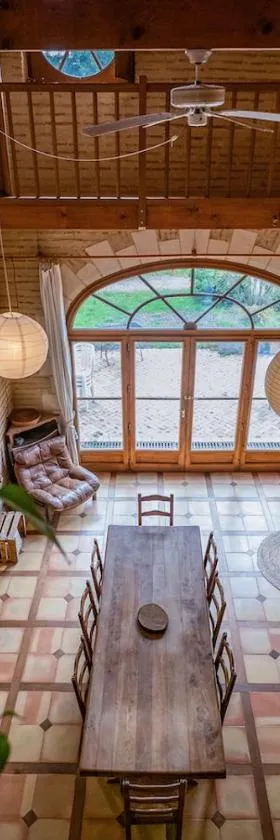 La Maison de l'écolieu du Turc - Piscine partagée，位于Le Mas-dʼAgenais的酒店
