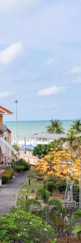 Cliff & Beach Villa Phayun，位于Ban Phayun的酒店
