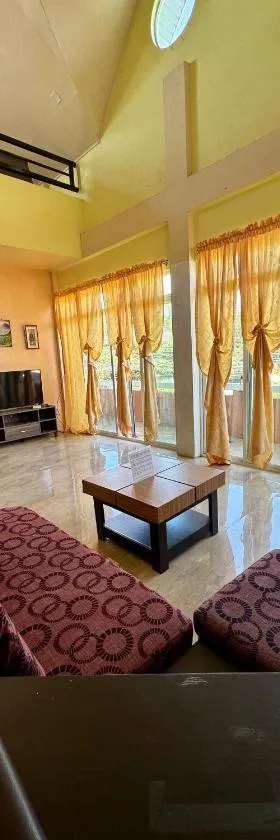 New road private home，位于罗哈斯城的酒店